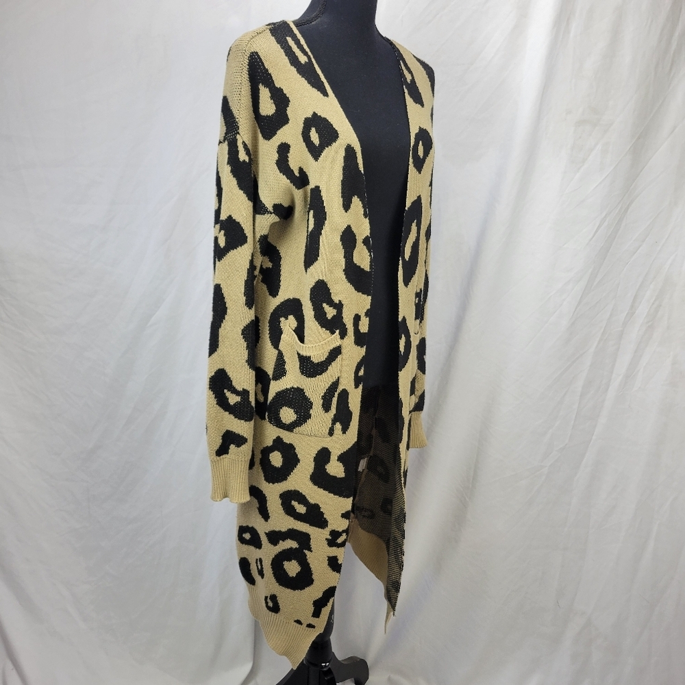Leopard Print Open Front Cardigan - Picture 2 of 6